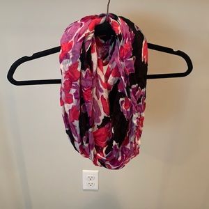 Beautiful Lilly Pulitzer scarf!
